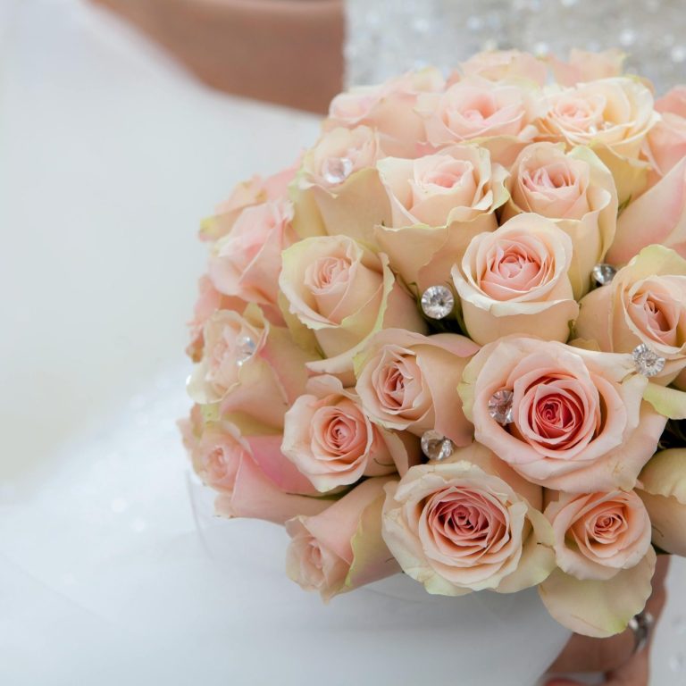 Hochzeitsstrauß mit Rosen